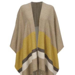 Cabi travel cape